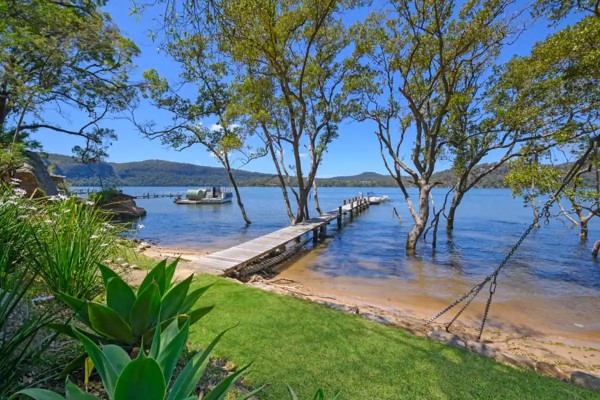 Bar Point accommodation